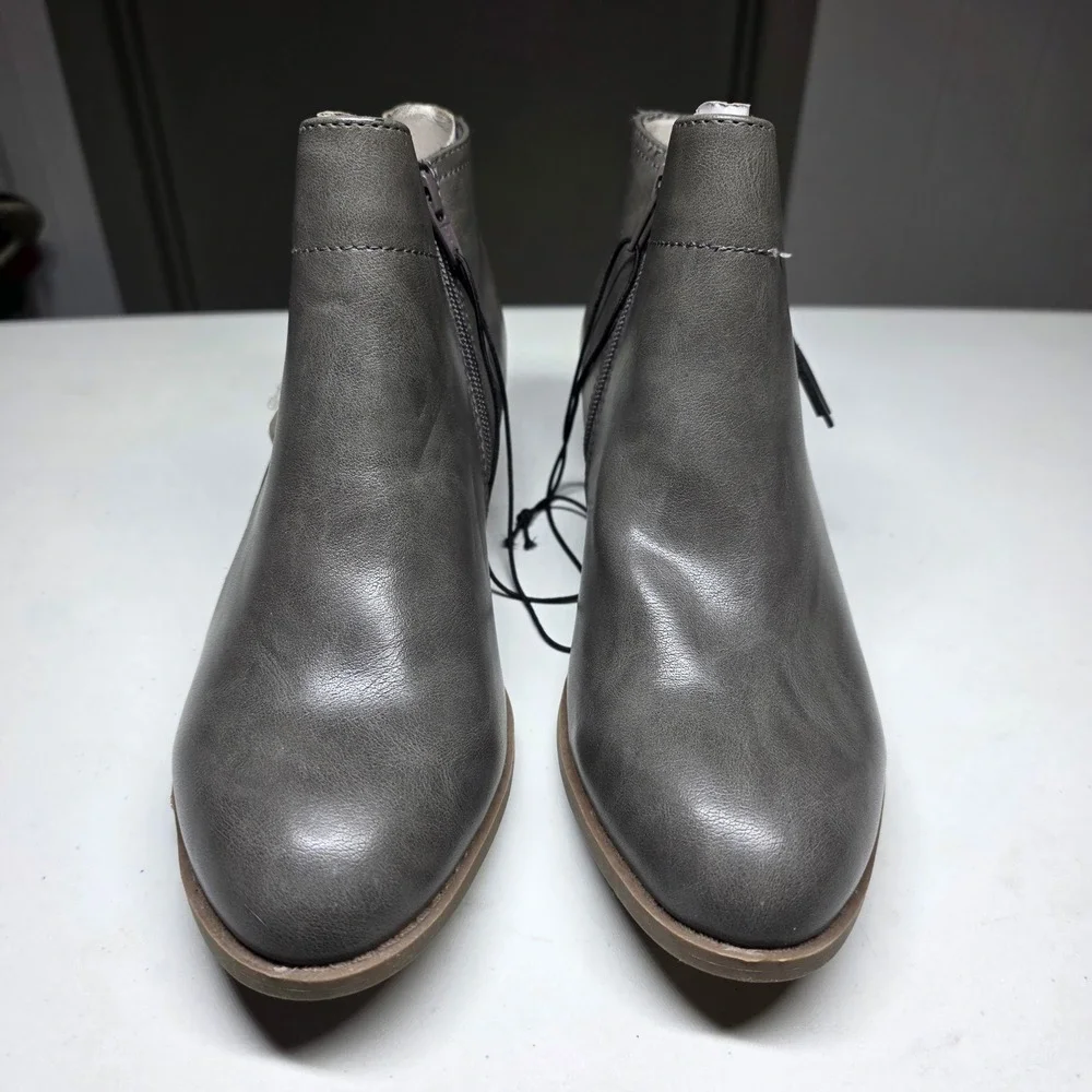 Arizona Jean Co Grey Ankle Booties Womens 9 Memory Foam Block Heel New NWT